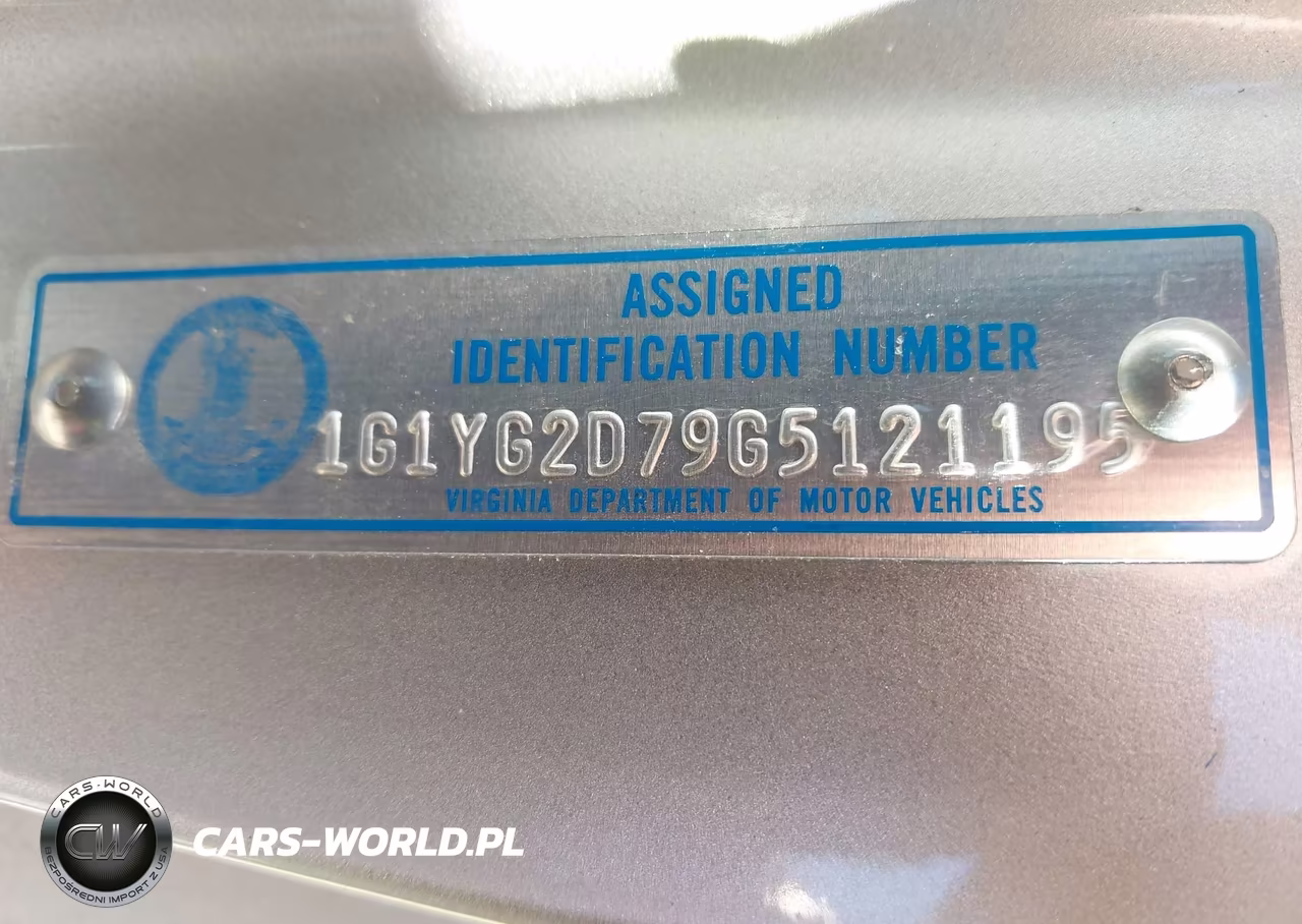 2016 Chevrolet Corvette Stingray Z51 VIN:1G1YG2D79G5121195 - 9