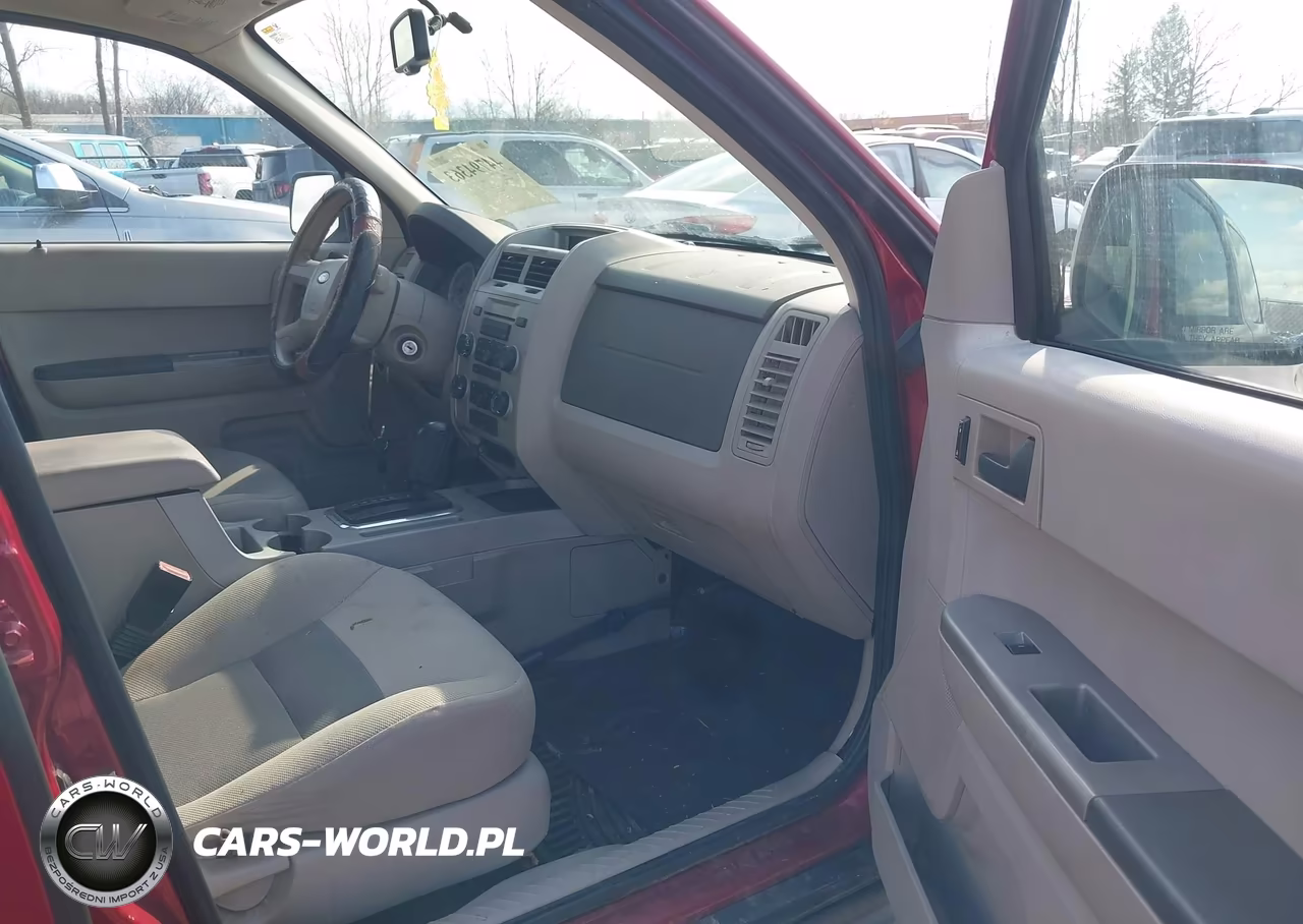2008 Ford Escape Xlt VIN:1FMCU03Z68KC65660 - 5
