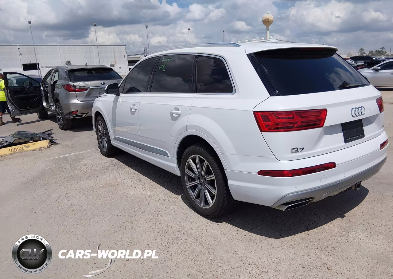 2018 Audi Q7 2.0T Premium VIN:WA1LHAF72JD040746 - 3