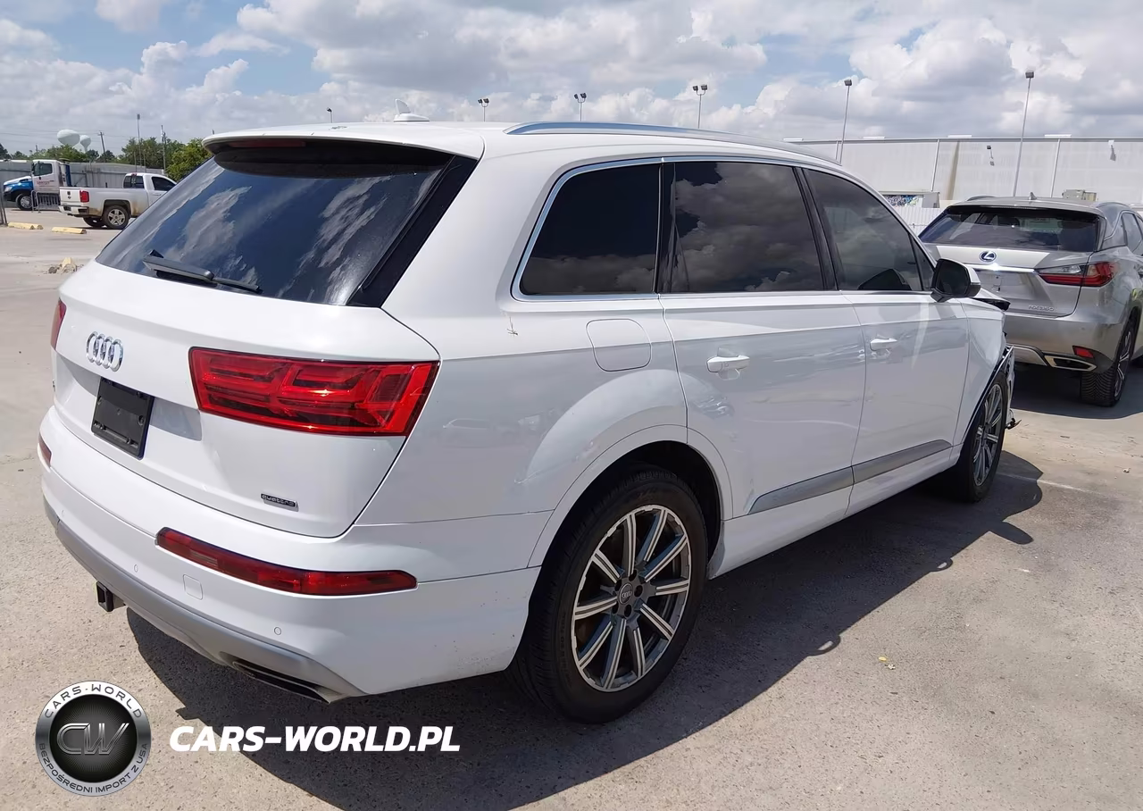 2018 Audi Q7 2.0T Premium VIN:WA1LHAF72JD040746 - 4