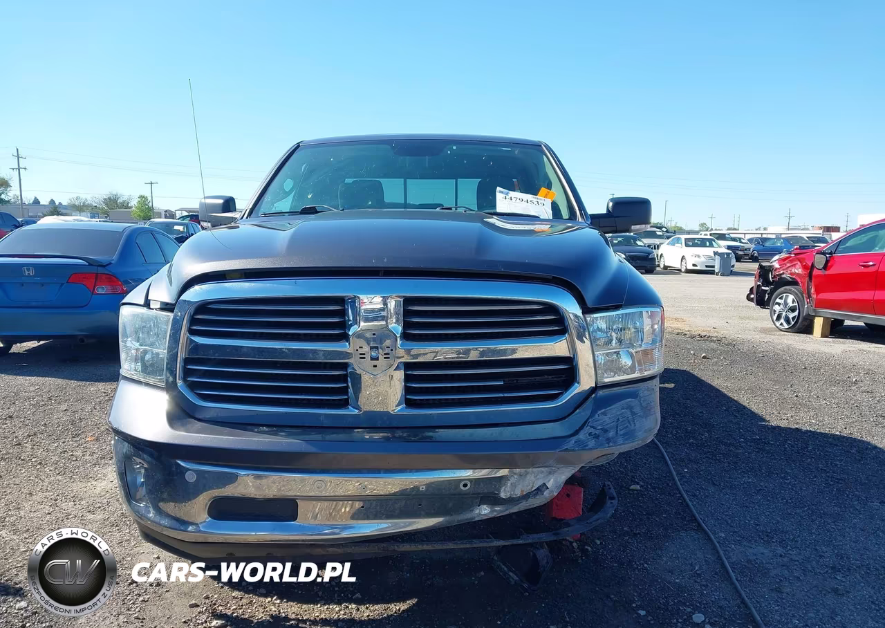 2018 Ram 1500 VIN:1C6RR7GT8JS312702 - 13