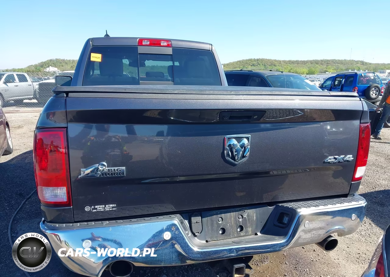 2018 Ram 1500 VIN:1C6RR7GT8JS312702 - 17