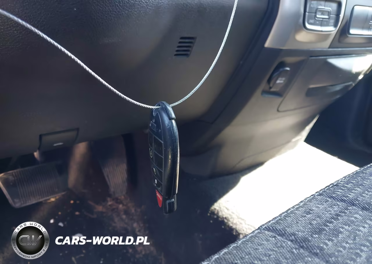 2018 Ram 1500 VIN:1C6RR7GT8JS312702 - 18