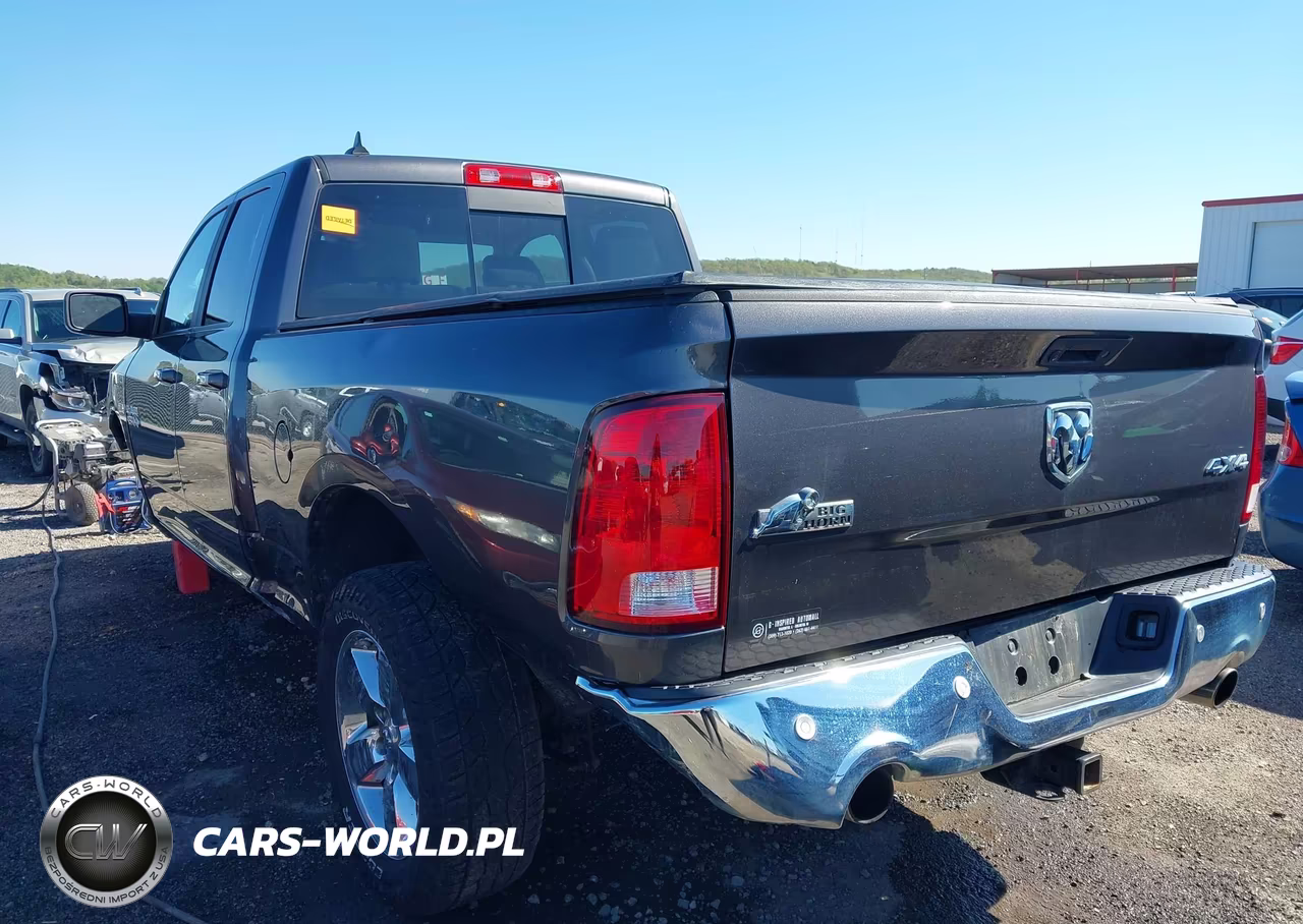 2018 Ram 1500 VIN:1C6RR7GT8JS312702 - 3