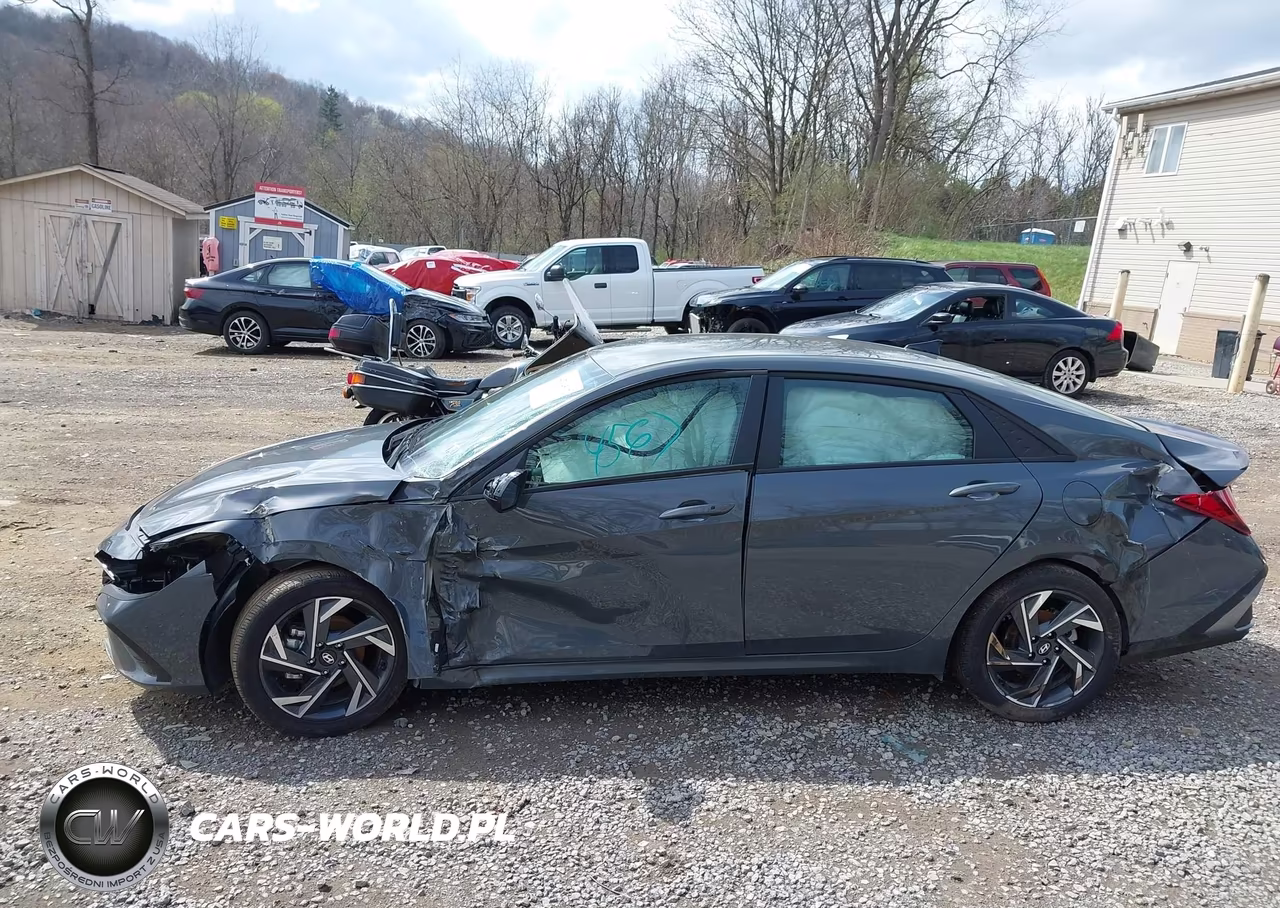 2025 Hyundai Elantra Sel Sport VIN:KMHLM4DG9SU082480 - 14