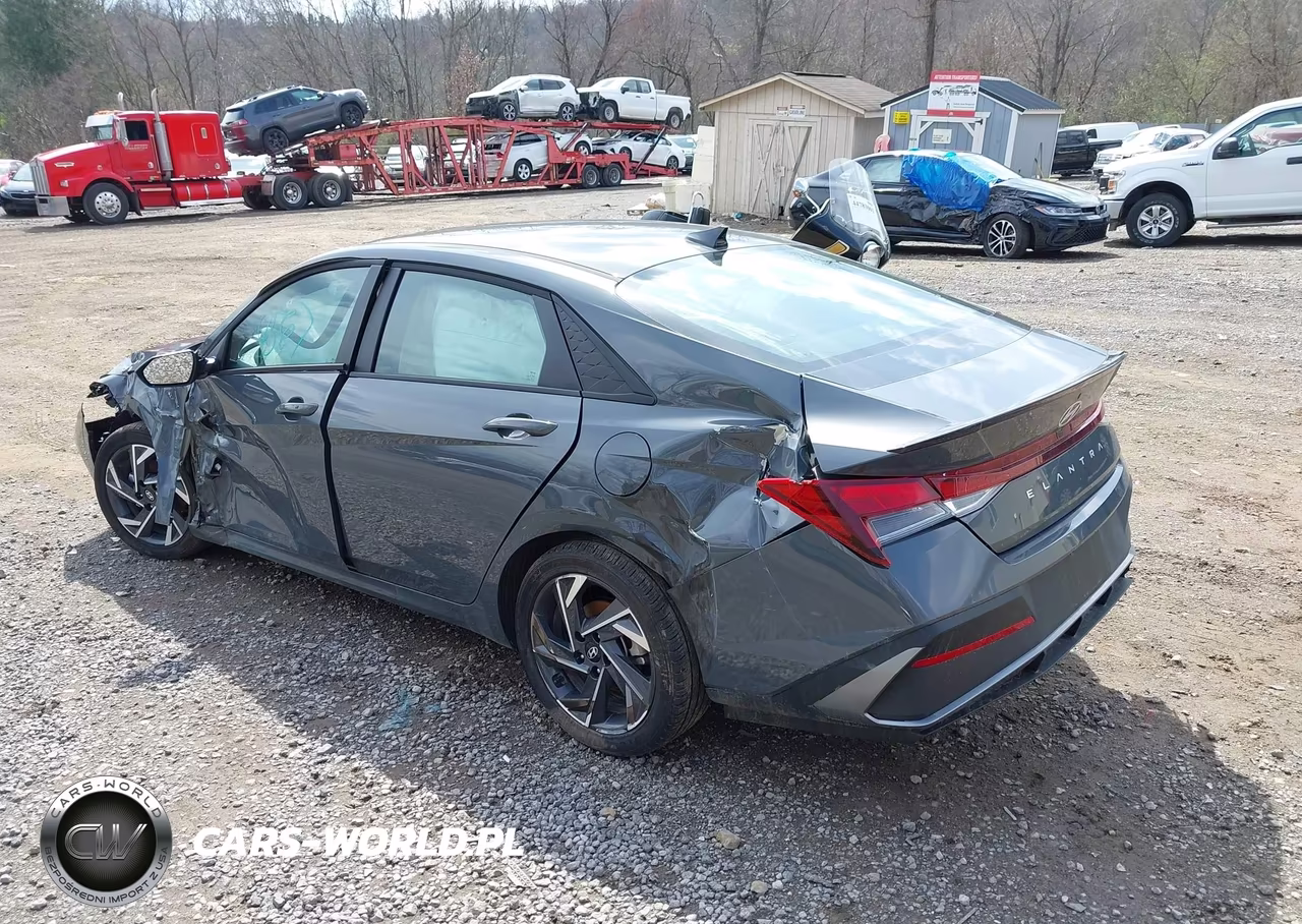 2025 Hyundai Elantra Sel Sport VIN:KMHLM4DG9SU082480 - 3