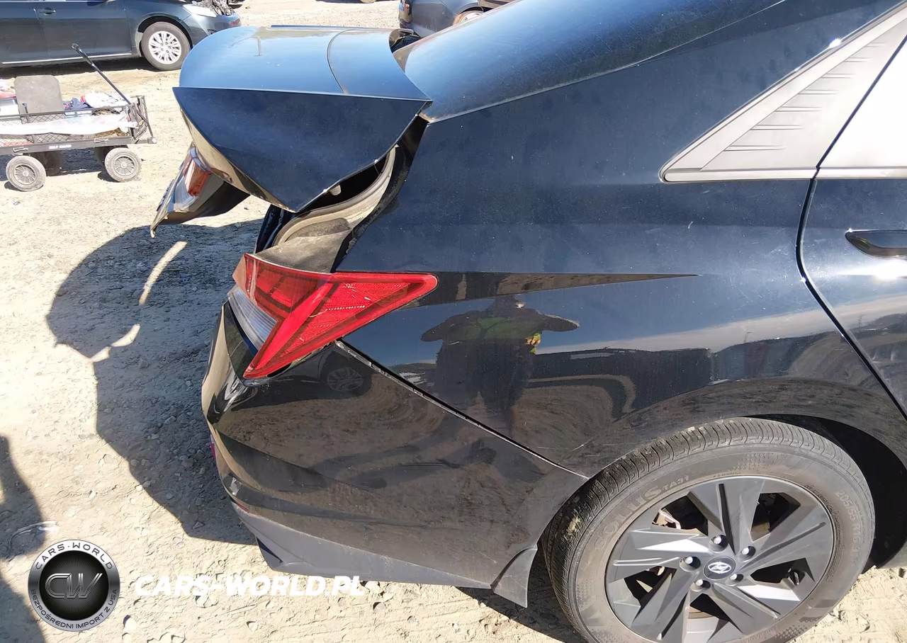 2023 Hyundai Elantra Hybrid Blue VIN:KMHLM4AJ3PU039597 - 18