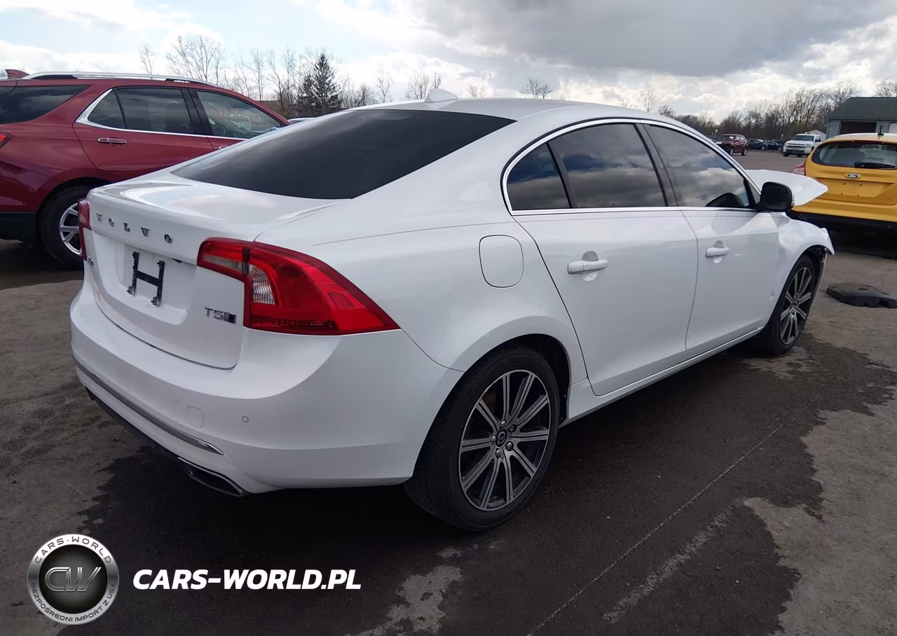 2018 Volvo S60 Inscription T5 VIN:LYV402TK1JB166008 - 4