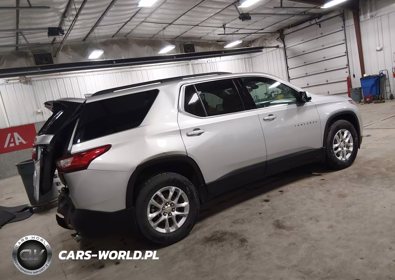 2020 Chevrolet Traverse Awd Lt Cloth VIN:1GNEVGKWXLJ299018 - 4