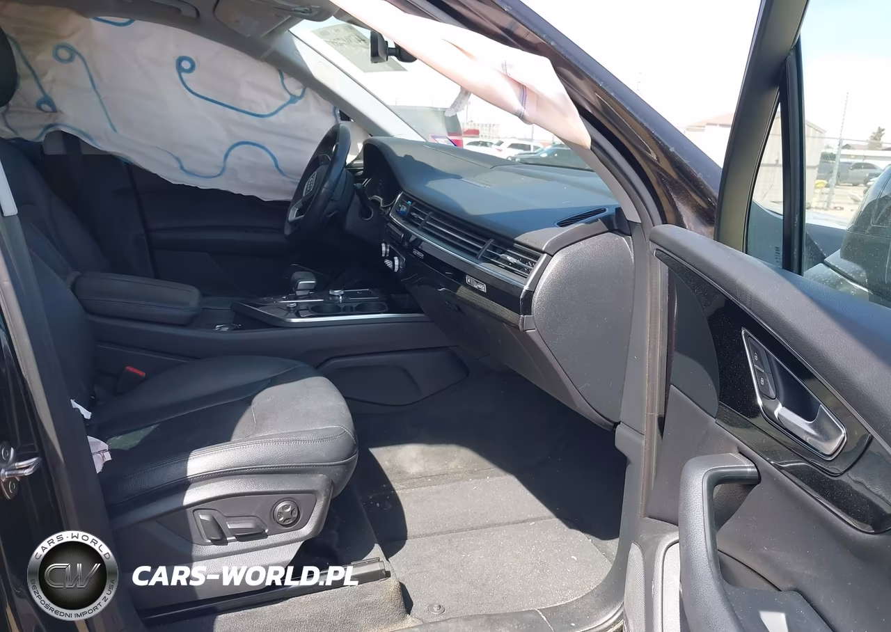 2019 Audi Q7 55 Premium VIN:WA1VAAF7XKD003958 - 5