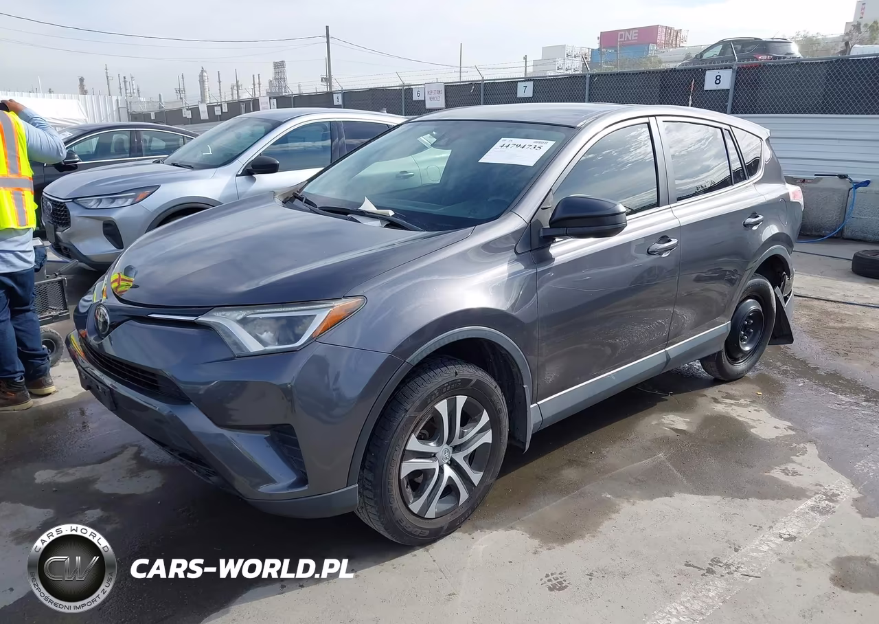 2018 Toyota Rav4 Le VIN:JTMZFREV6JJ730635 - 2