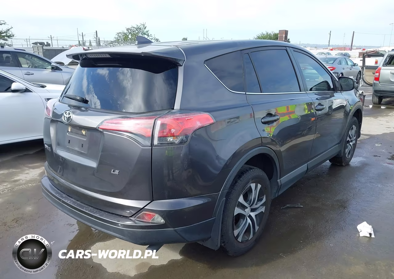 2018 Toyota Rav4 Le VIN:JTMZFREV6JJ730635 - 4