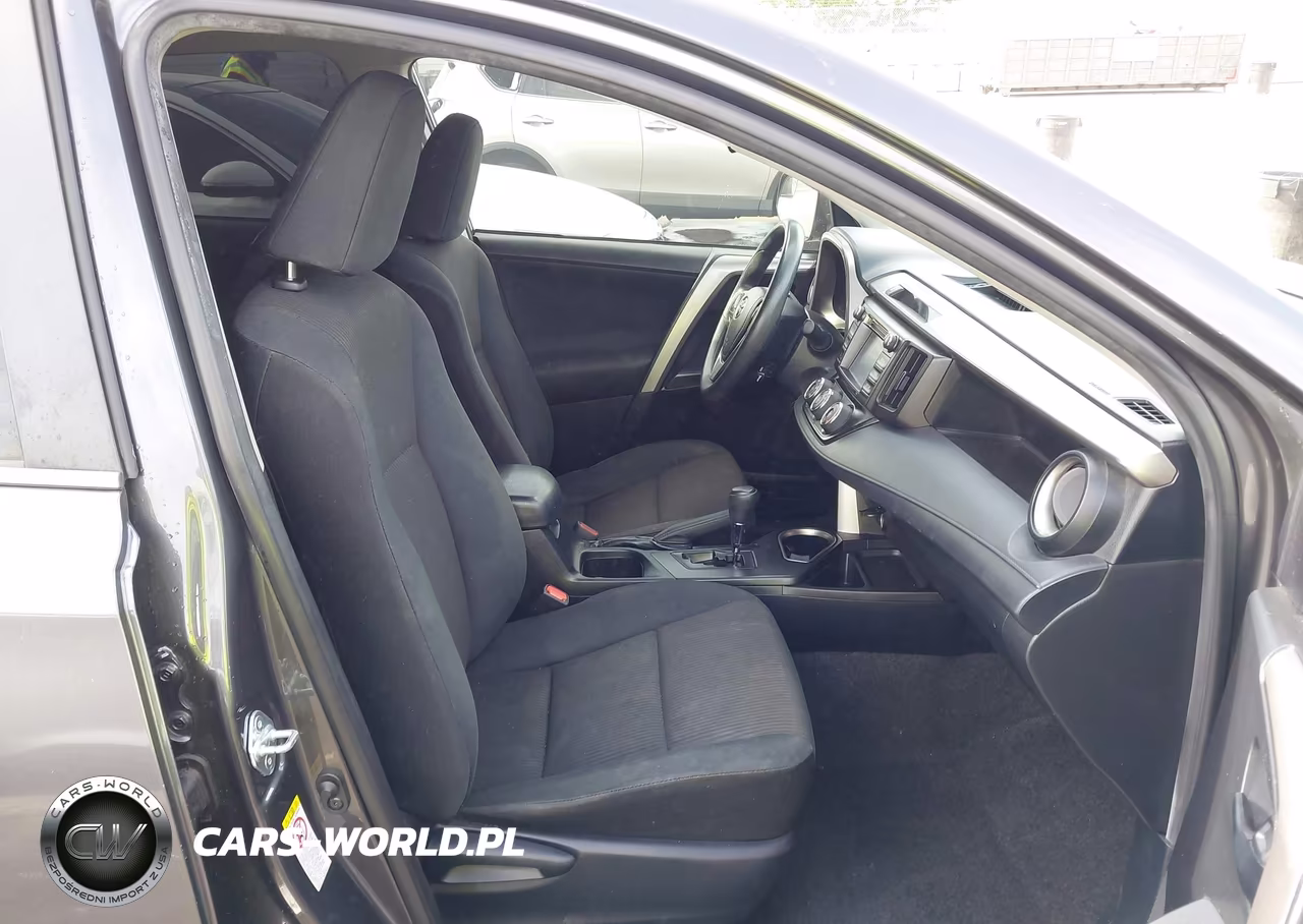 2018 Toyota Rav4 Le VIN:JTMZFREV6JJ730635 - 5