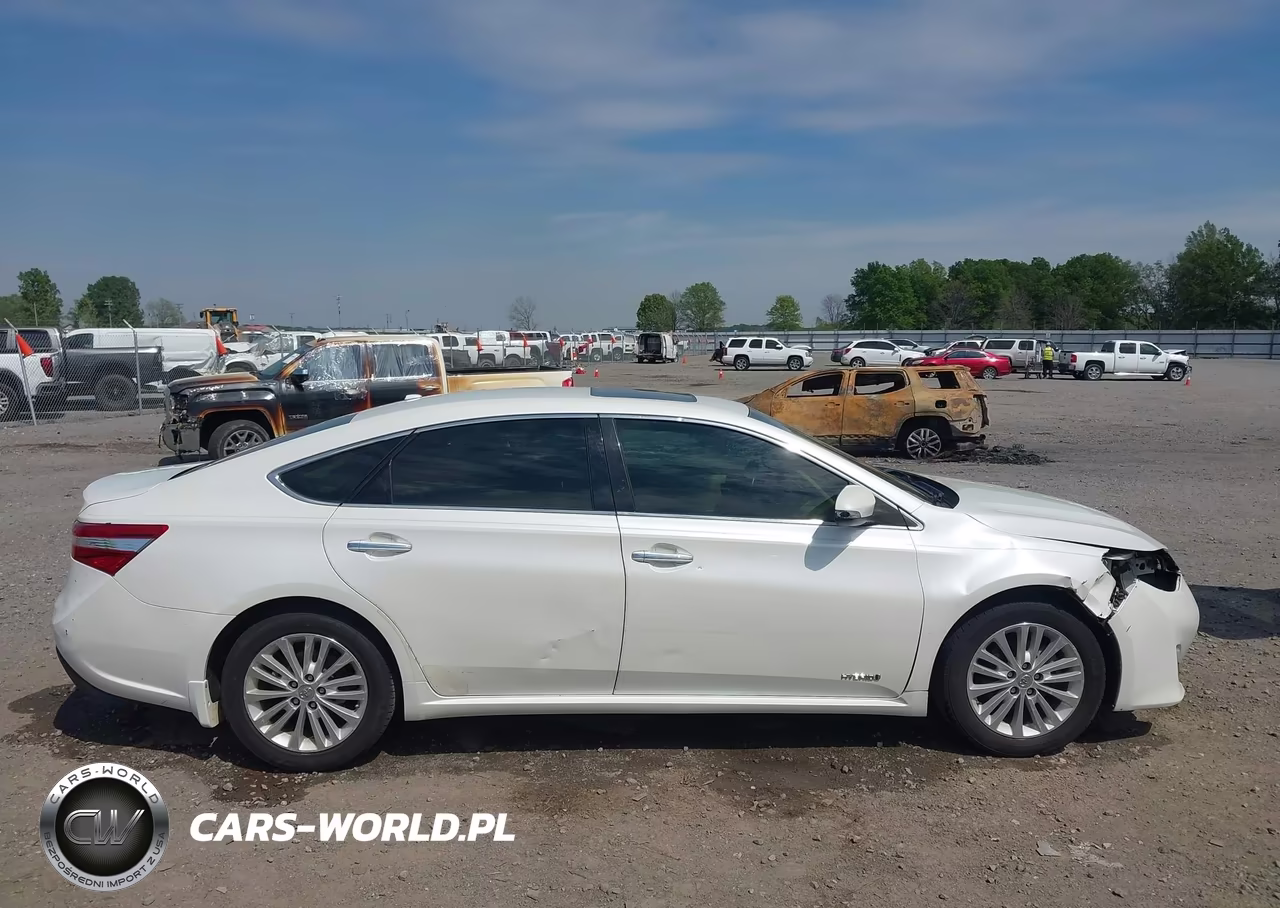 2014 Toyota Avalon Hybrid Xle Touring VIN:4T1BD1EBXEU024508 - 13