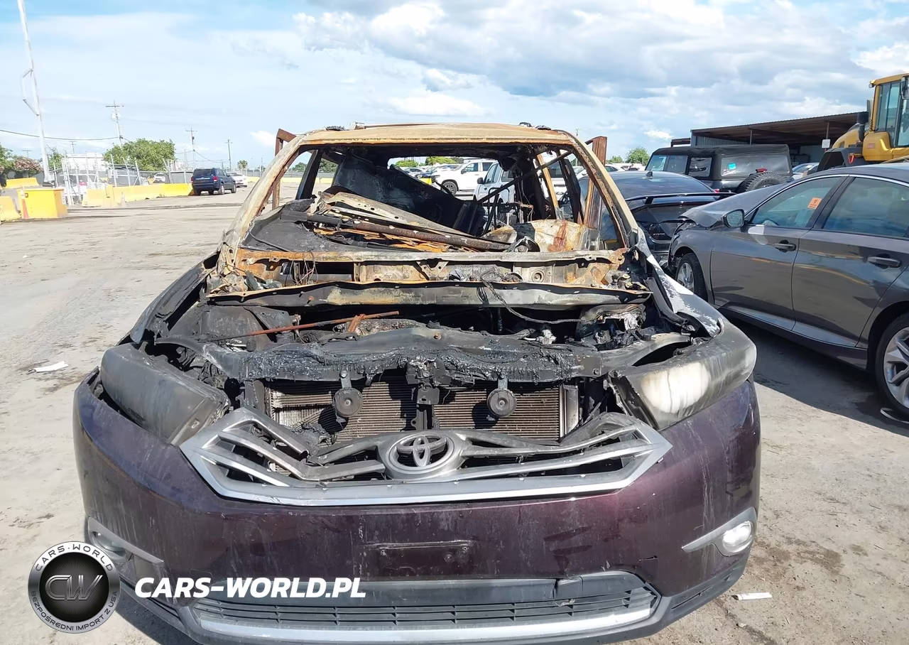 2011 Toyota Highlander Base V6 VIN:5TDBK3EH5BS074453 - 11