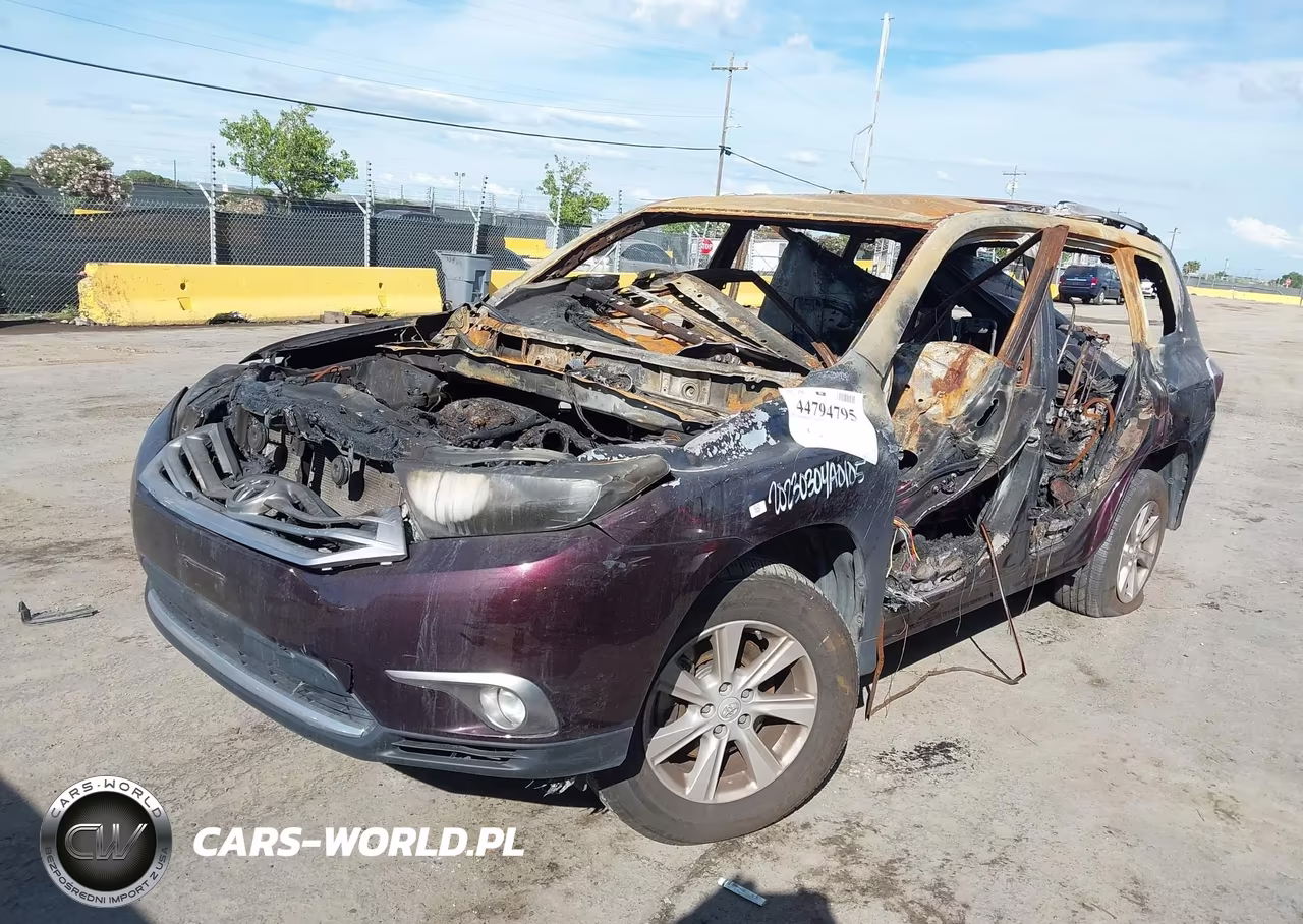 2011 Toyota Highlander Base V6 VIN:5TDBK3EH5BS074453 - 2