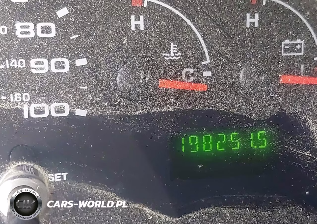 2004 Ford E-250 Commercial-Recreational VIN:1FTNE24L14HB40413 - 16