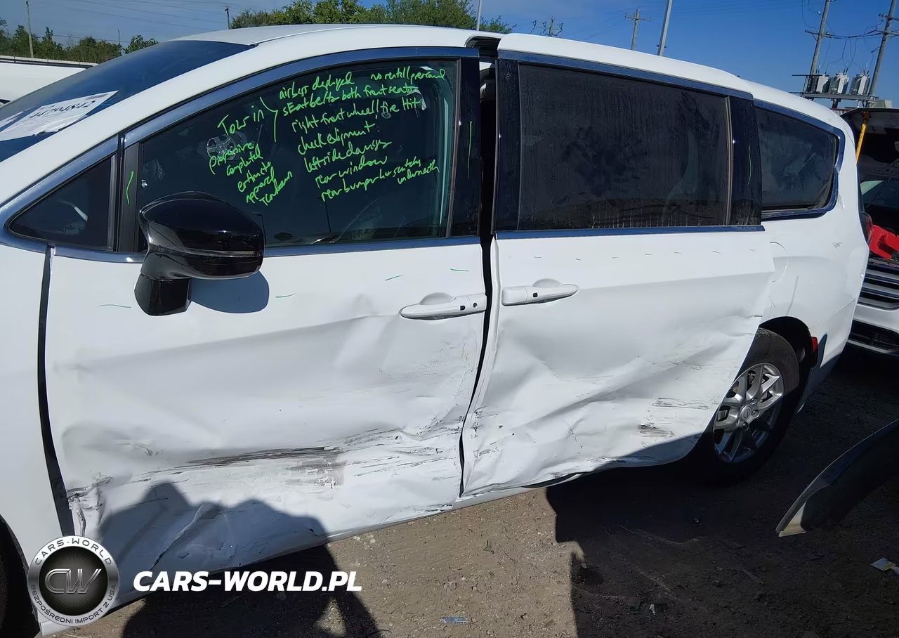 2026 Chrysler Voyager Lx VIN:2C4RC1CG1TR151551 - 6