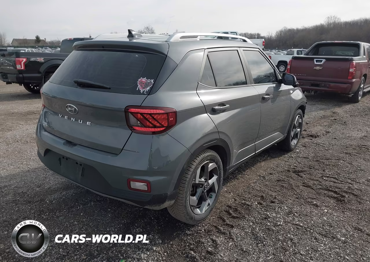 2020 Hyundai Venue Sel VIN:KMHRC8A33LU017938 - 4