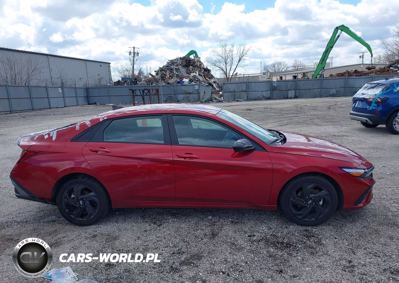 2026 Hyundai Elantra Sel Sport VIN:KMHLM4DG4TU135149 - 13