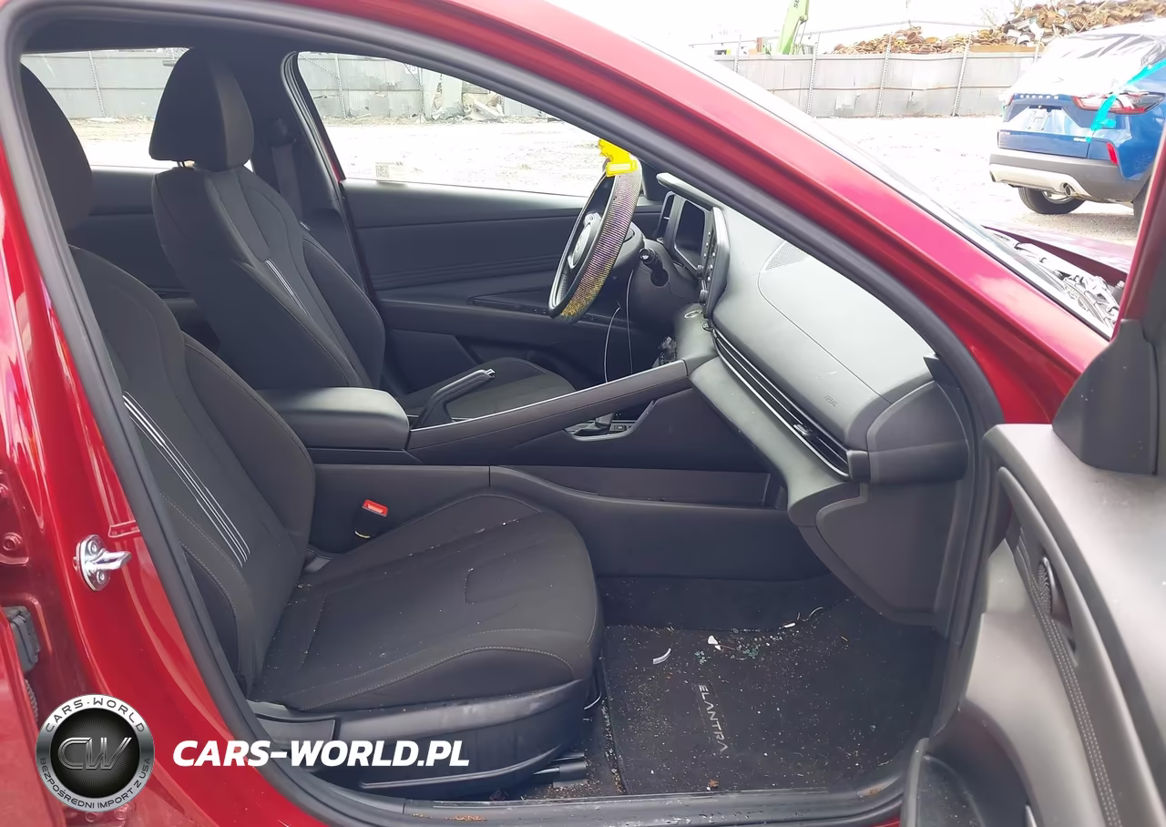 2026 Hyundai Elantra Sel Sport VIN:KMHLM4DG4TU135149 - 5