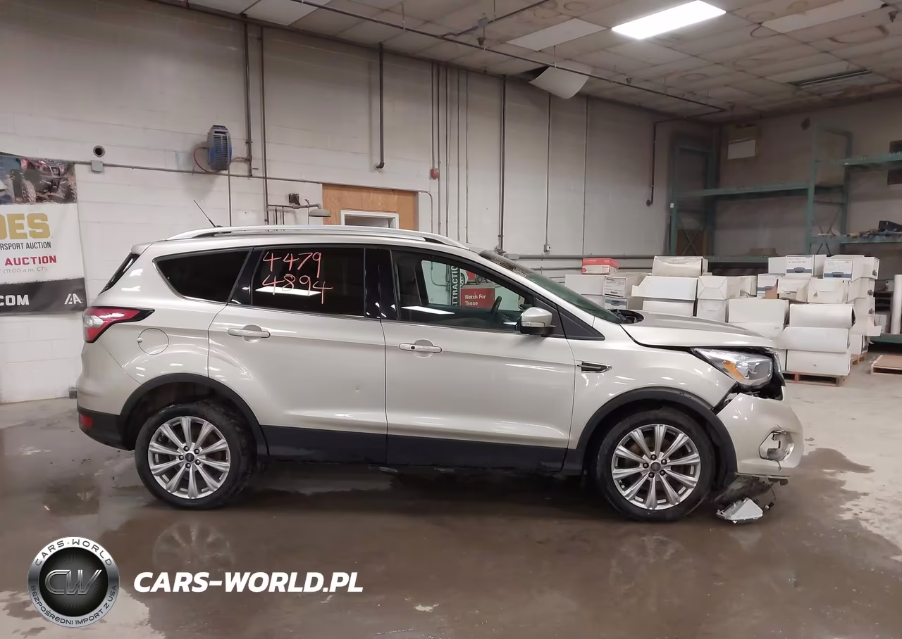2018 Ford Escape Titanium VIN:1FMCU9J93JUB74587 - 14