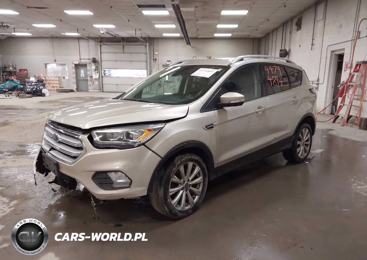 2018 Ford Escape Titanium VIN:1FMCU9J93JUB74587 - 2