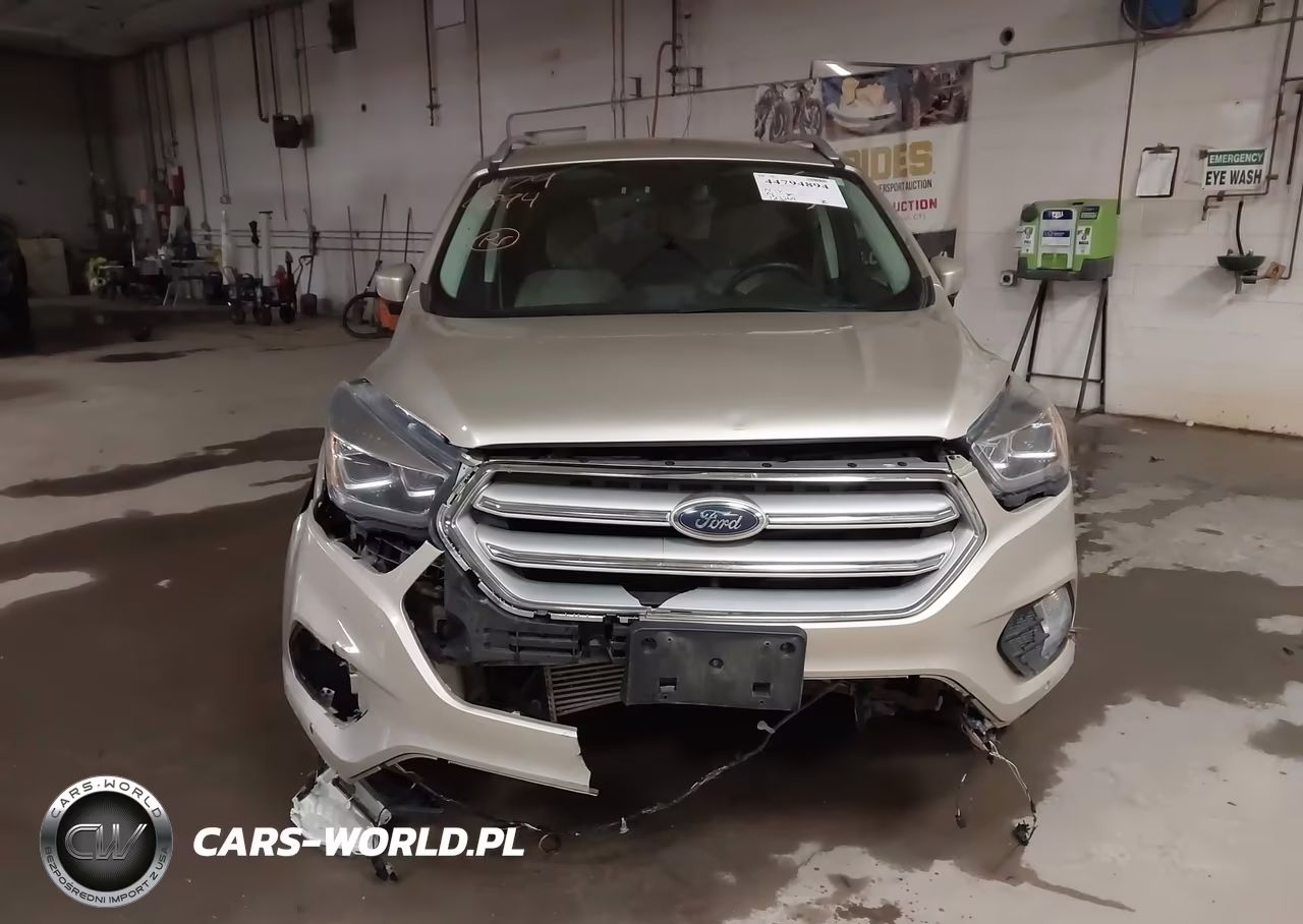 2018 Ford Escape Titanium VIN:1FMCU9J93JUB74587 - 6