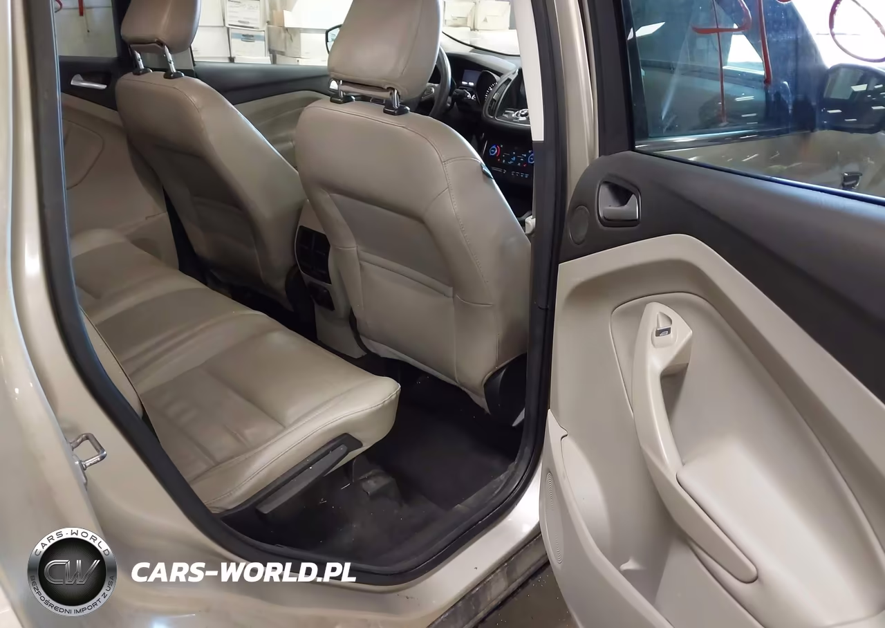 2018 Ford Escape Titanium VIN:1FMCU9J93JUB74587 - 8