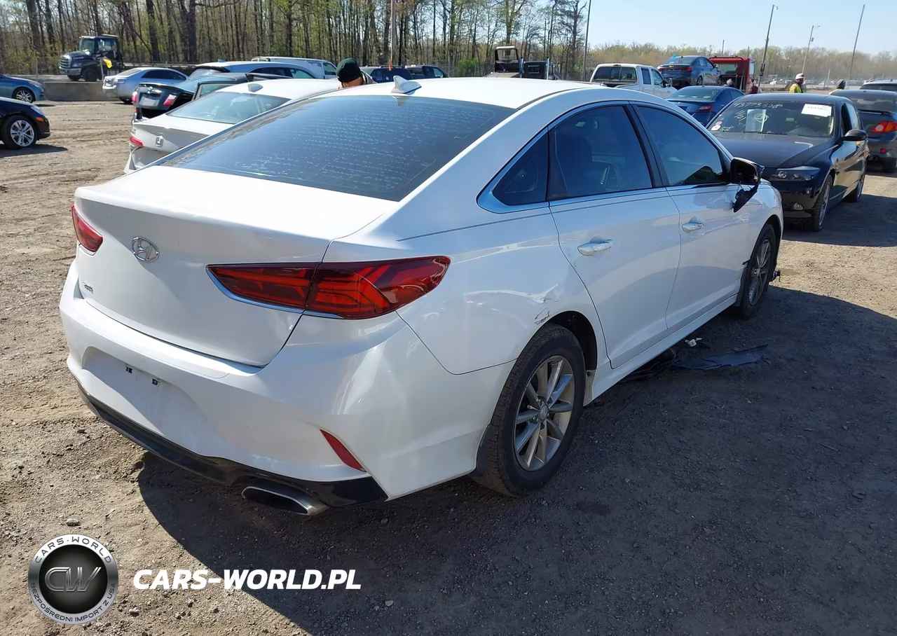 2018 Hyundai Sonata Se VIN:5NPE24AF4JH719380 - 4