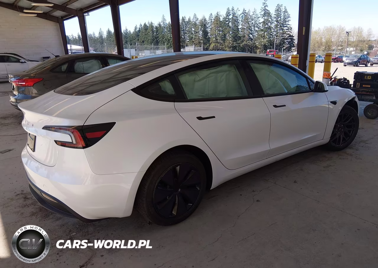 2026 Tesla Model 3 Premium Rear-Wheel Drive-Standard Rear-Wheel Drive VIN:5YJ3E1EA5TF147443 - 4