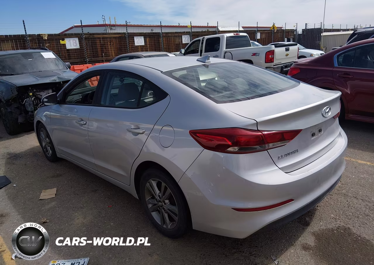 2017 Hyundai Elantra Se VIN:5NPD84LF5HH140562 - 3