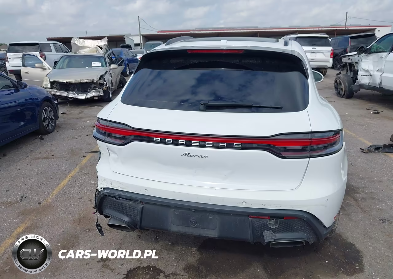 2023 Porsche Macan T VIN:WP1AA2A54PLB21841 - 16