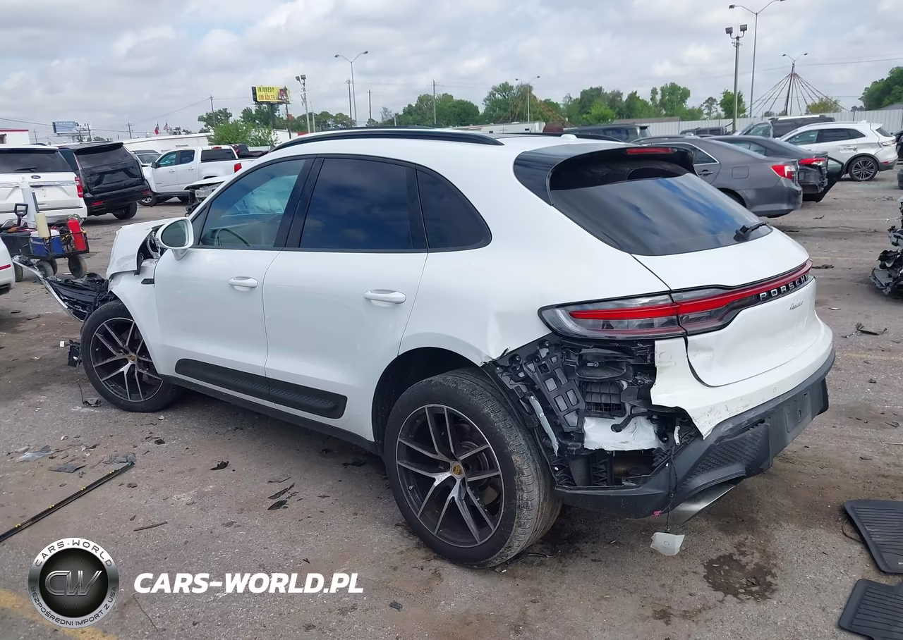 2023 Porsche Macan T VIN:WP1AA2A54PLB21841 - 3
