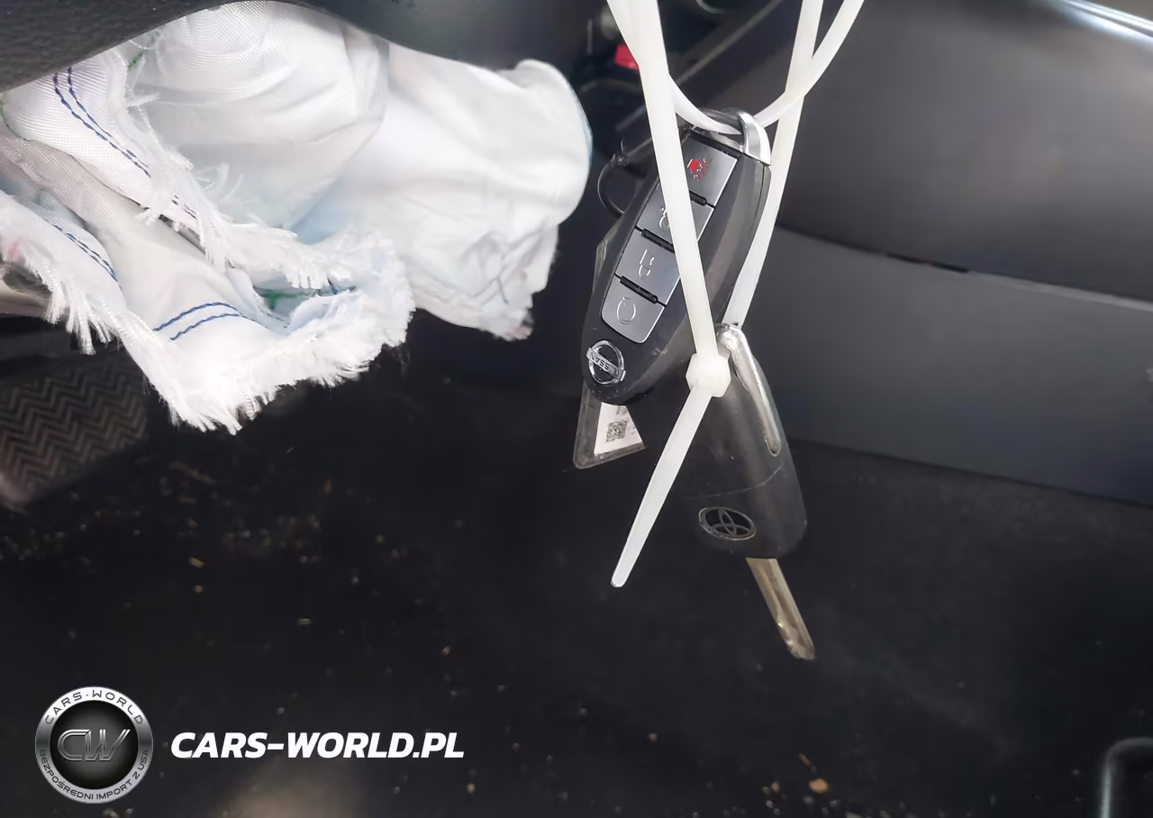 2020 Toyota Corolla Le VIN:5YFEPRAE5LP021677 - 11