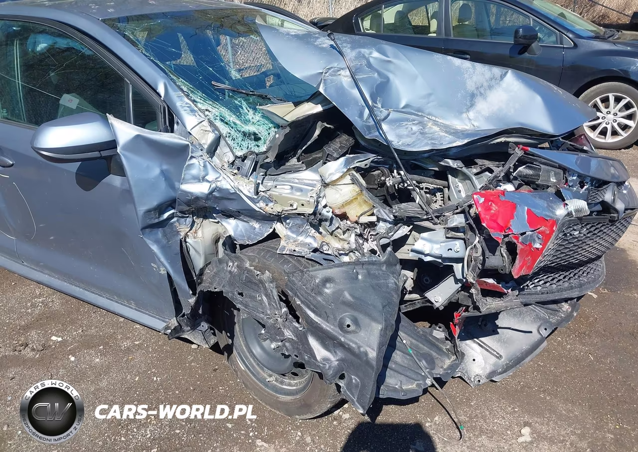 2020 Toyota Corolla Le VIN:5YFEPRAE5LP021677 - 6