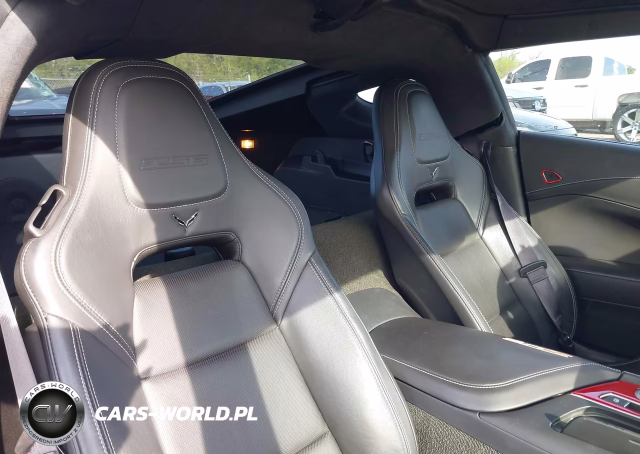 2017 Chevrolet Corvette Z06 VIN:1G1YU2D65H5603714 - 8