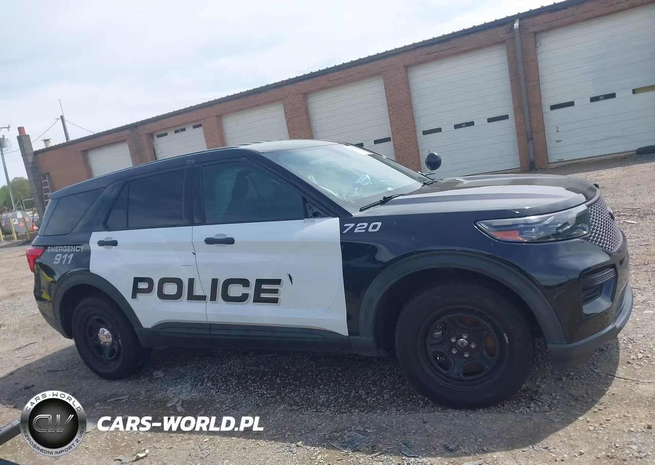 2022 Ford Police Interceptor Utility VIN:1FM5K8AB1NGA07628 - 13
