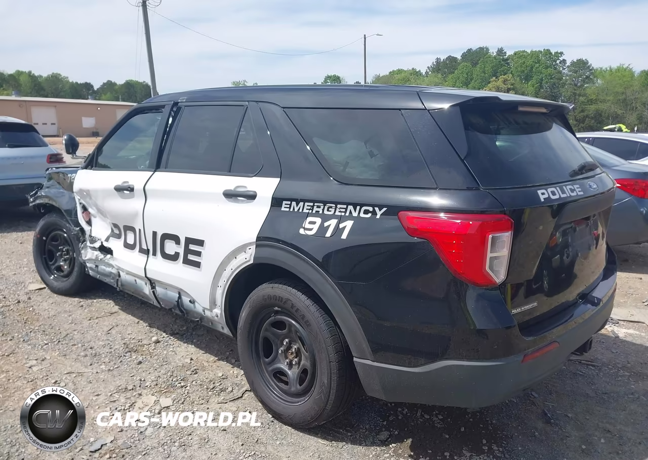 2022 Ford Police Interceptor Utility VIN:1FM5K8AB1NGA07628 - 3