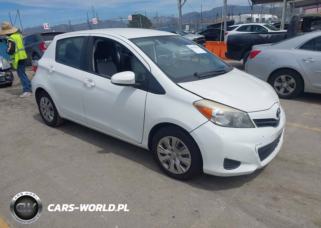 2012 Toyota Yaris Le
