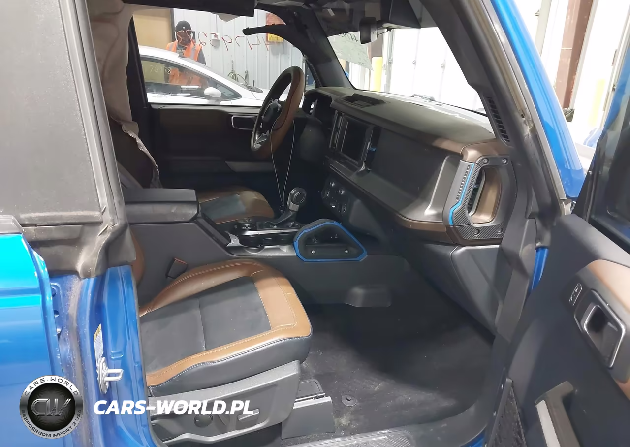 2022 Ford Bronco Outer Banks VIN:1FMDE5BH2NLB49076 - 5