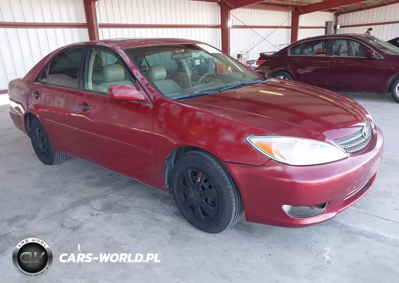 2004 Toyota Camry Le