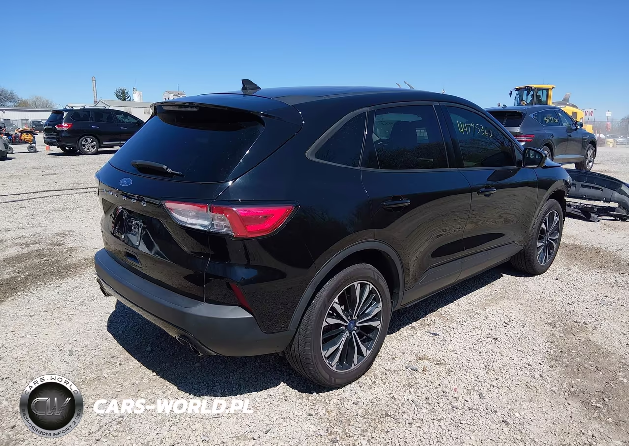 2021 Ford Escape Se VIN:1FMCU9G60MUB01985 - 4