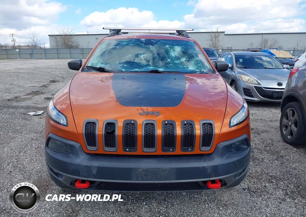2015 Jeep Cherokee Trailhawk VIN:1C4PJMBBXFW576847 - 12
