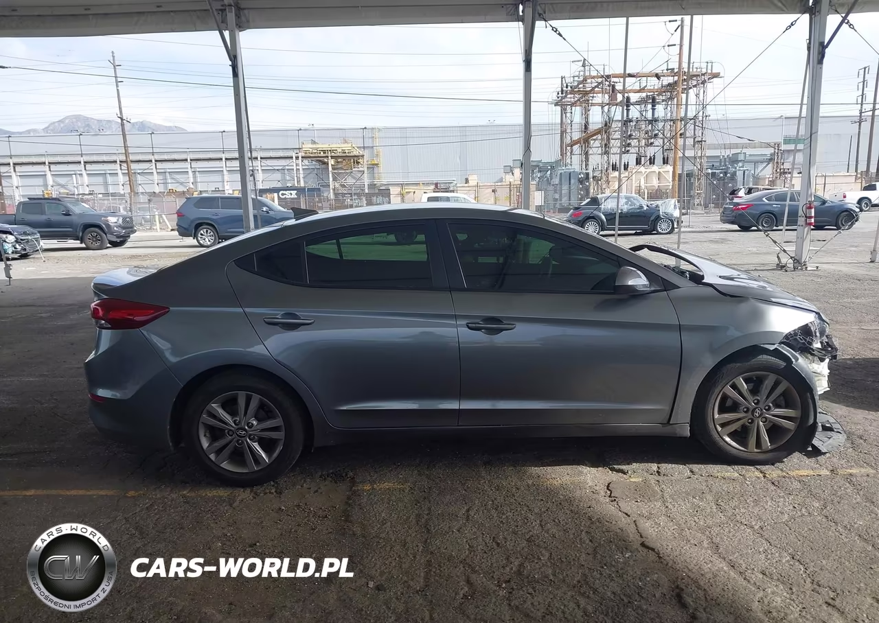 2018 Hyundai Elantra Sel VIN:5NPD84LF8JH368741 - 13
