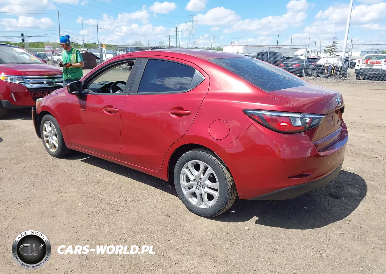 2018 Toyota Yaris Ia VIN:3MYDLBYV5JY330939 - 3