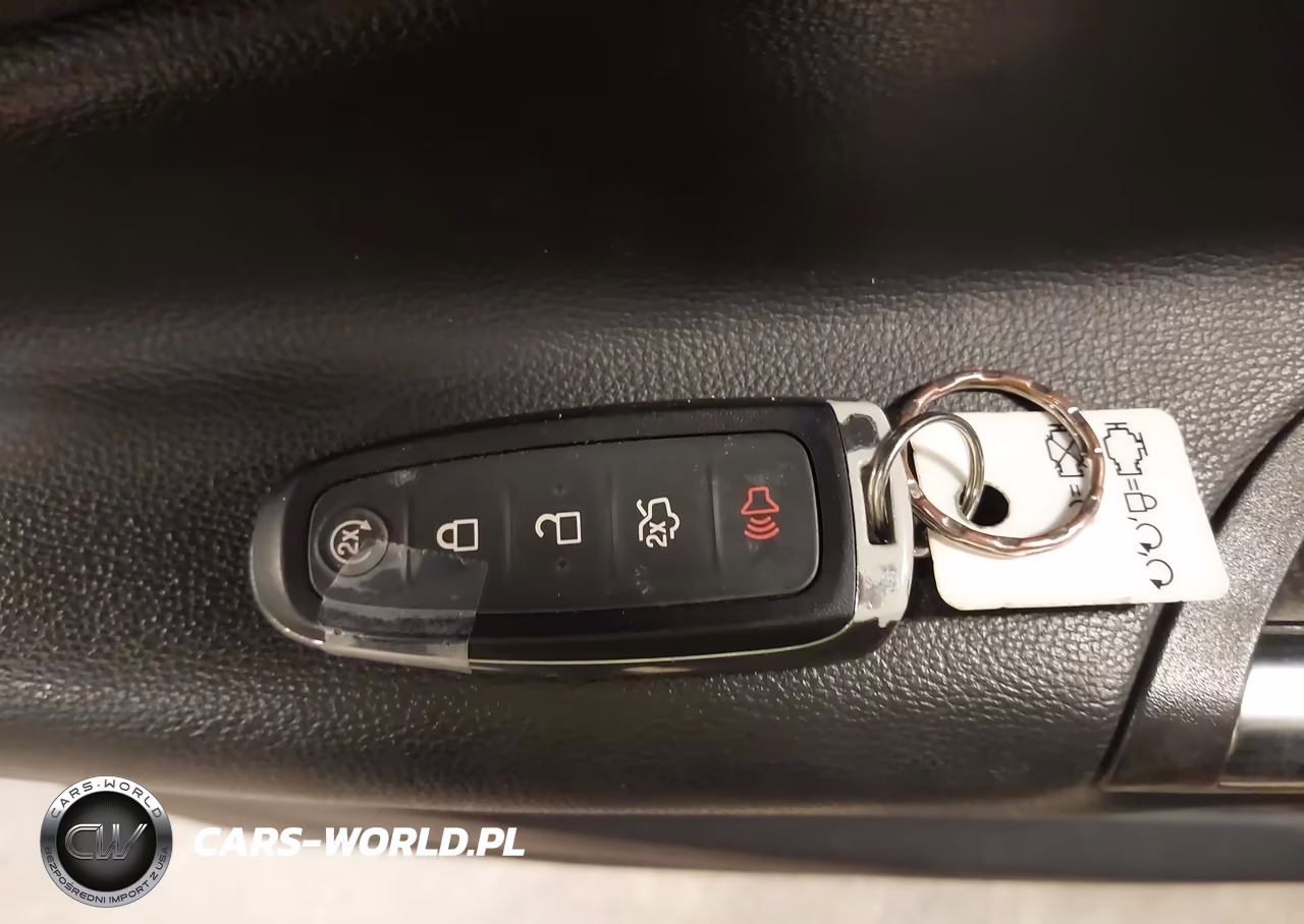 2019 Ford Escape Se VIN:1FMCU9GD8KUB38228 - 11