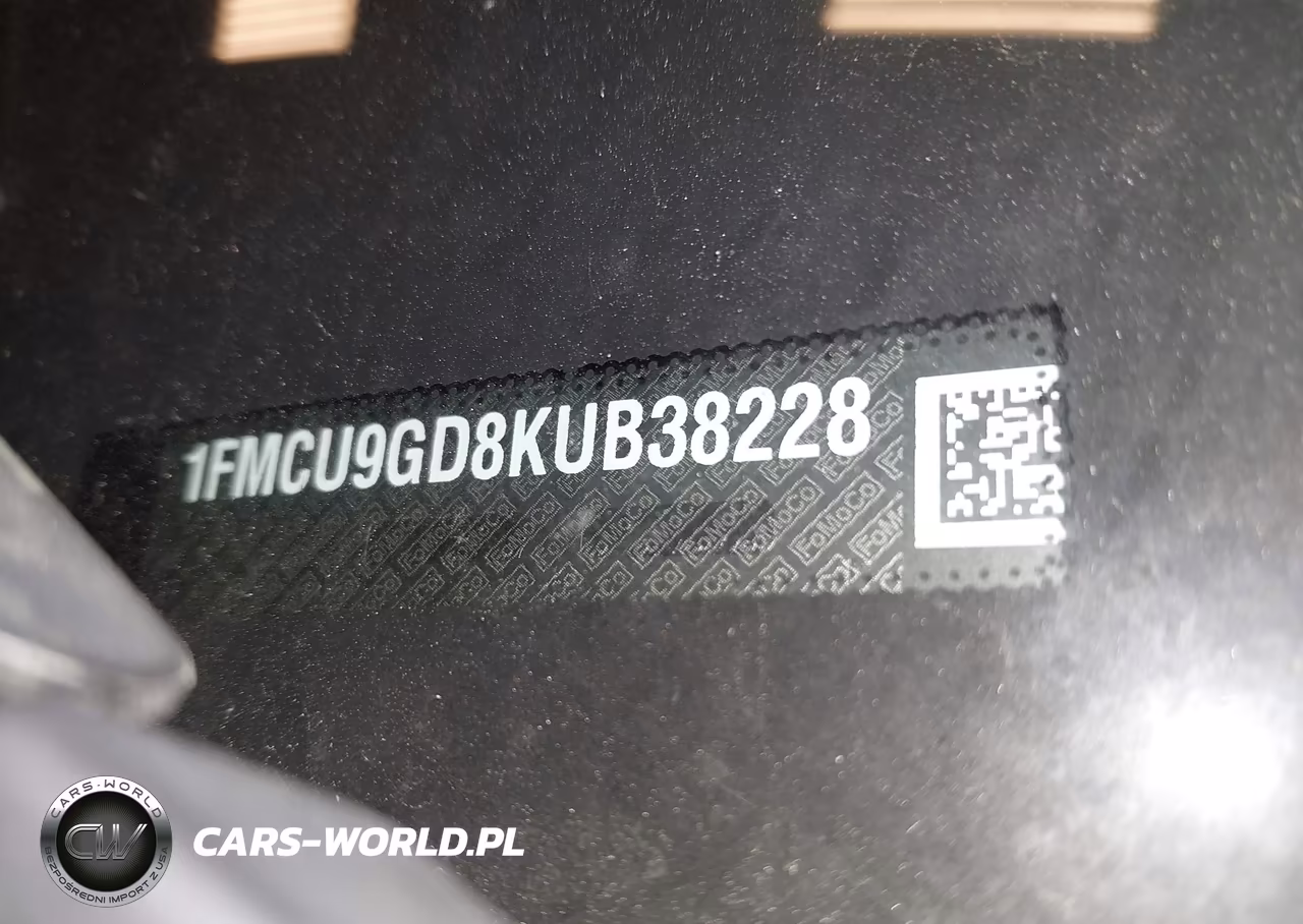 2019 Ford Escape Se VIN:1FMCU9GD8KUB38228 - 9