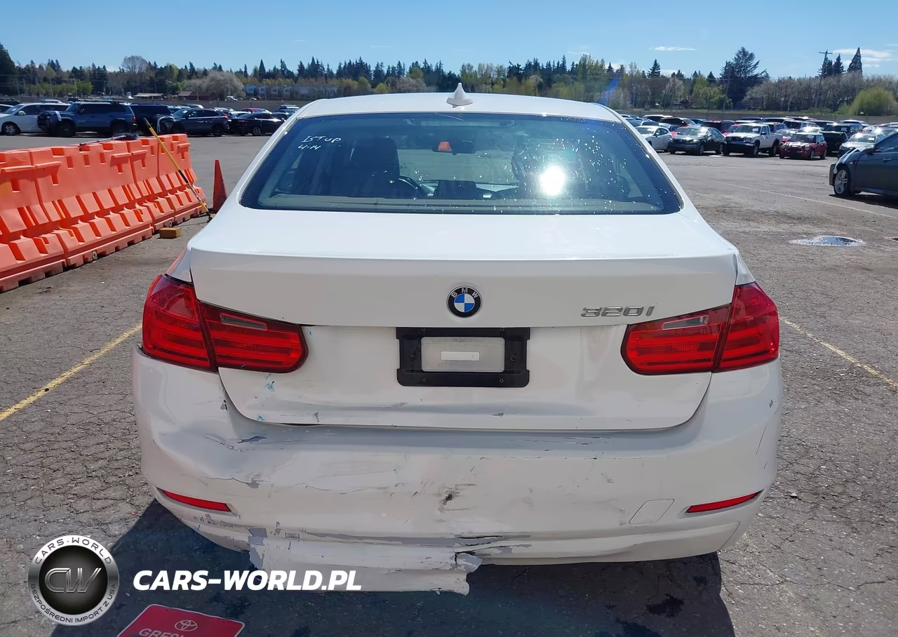 2014 BMW 320I VIN:WBA3B1C54EP678816 - 16