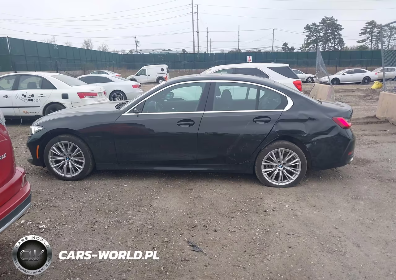 2024 BMW 330I xDrive VIN:3MW89FF06R8E37651 - 14